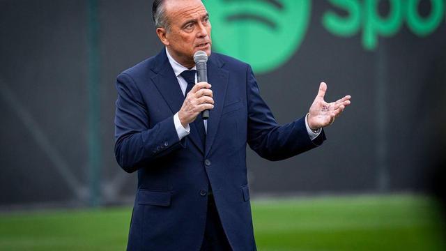 每体:沙特团队造访巴萨,并邀请巴萨体育部门负责人尤斯特